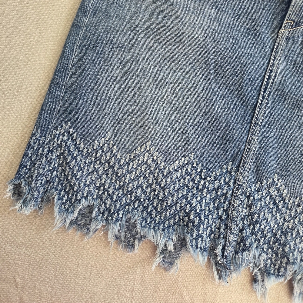 Sam Edelman The Jenny Skirt Denim Frayed Hem Mini 28 Inch Waist Size 26 Tag - Picture 7 of 14